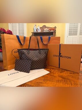 Authentic Louis Vuitton Neverfull MM Damier Ebene Pristine Full Set w/ Pouch